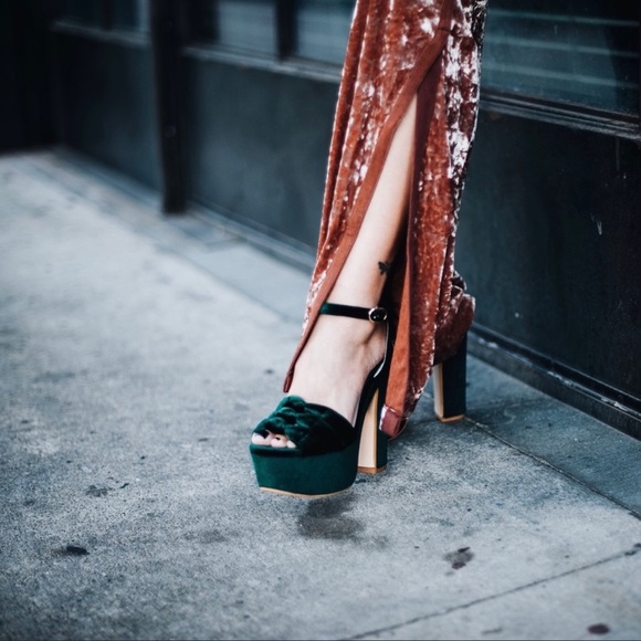 Hot as hell HAH velvet jumpsuit size S BD - Picture 3 of 11